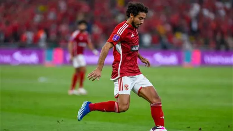 محمد هاني يطال الأهلي بزيادة عقده بسبب راتب إمام عاشور