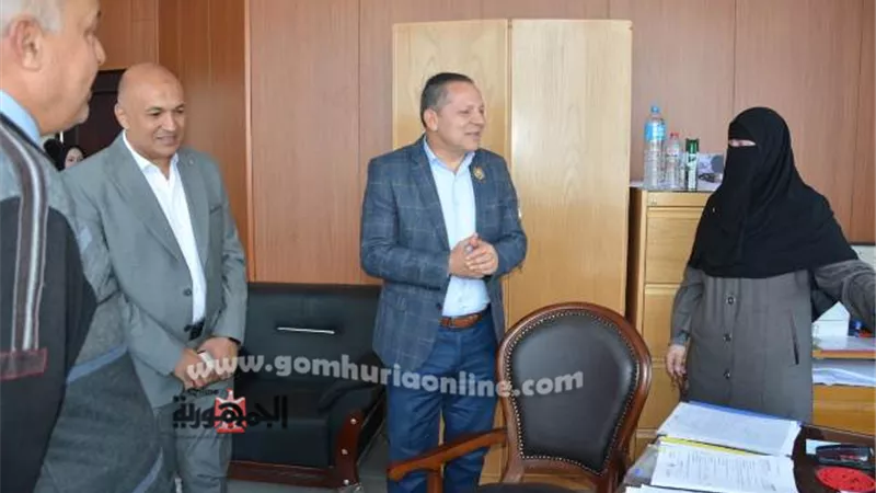 رئيس جامعة دمياط يتفقد كلية الطب