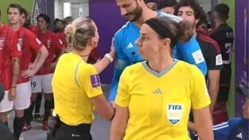 توري بينسو تقترب من إدارة نهائي الكأس بين الأهلي والزمالك