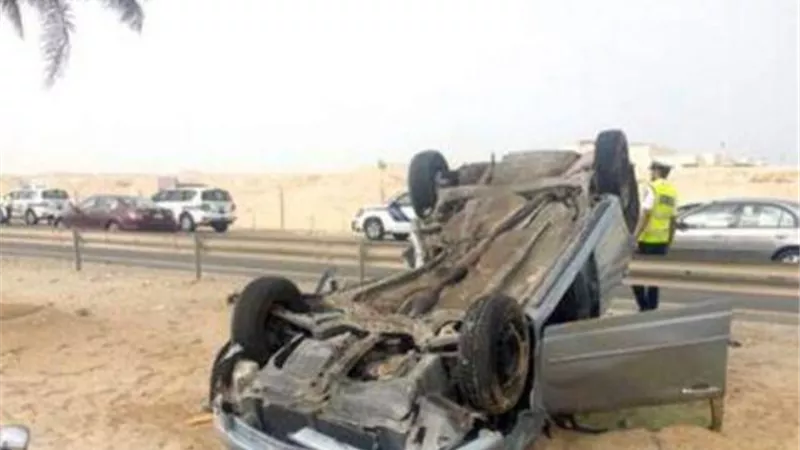 مصرع مواطن وإصابة آخر فى انقلاب سيارة ملاكي بالفيوم
