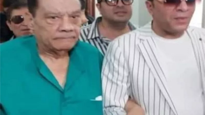 مصطفى كامل عن حلمى بكر: 