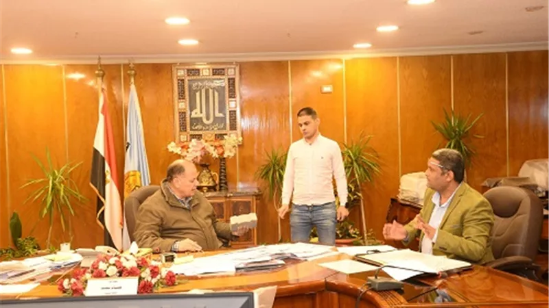 سعد يؤكد ضرورة التنسيق بين الجهات لنهو أعمال المشروعات الجارية