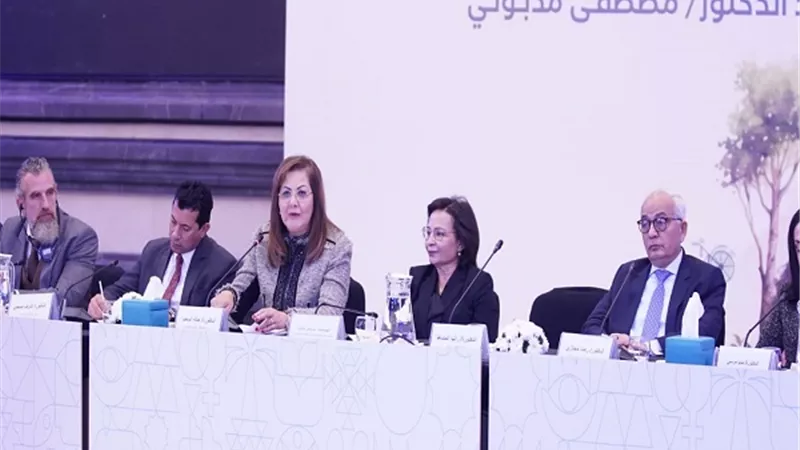وزيرةُ التخطيط تشارك في إطلاق الاستراتيجية الوطنية لتنمية الطفولة