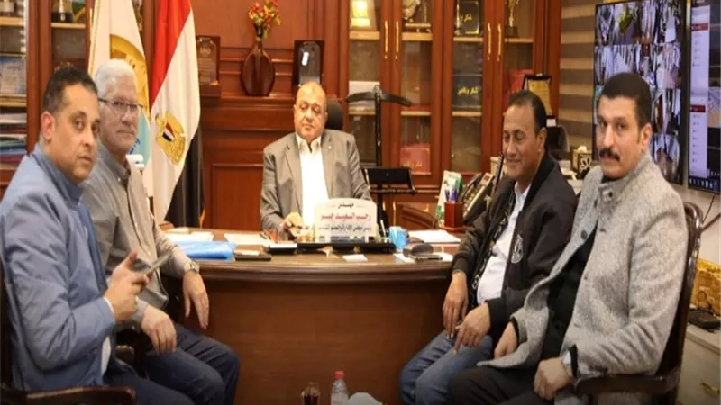 رئيس مياه المنيا يستقبل اعضاء مجلس النواب لحل شكاوي المواطنين