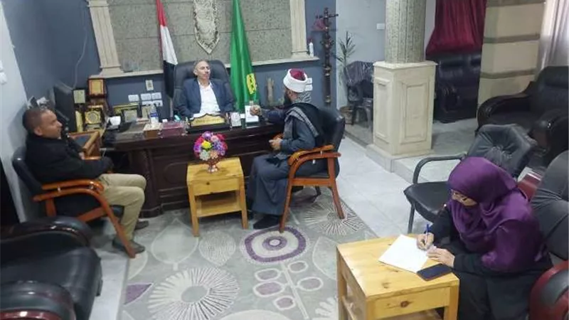 لقاء جماهيري لبحث شكاوى المواطنين بمركز أبو قرقاص