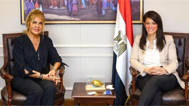 المشاط تبحث مع رئيسة الكونفدرالية للمؤسسات الجزائرية فرص التعاون
