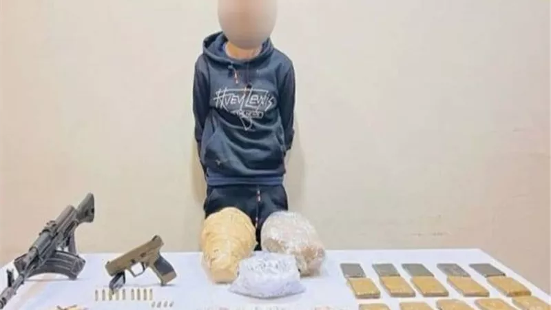 الداخلية تضبط 9 عناصر إجرامية بحوزتهم كوكتيل مخدرات ب 8 محافظات