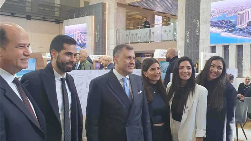 وزير الآثار يفتتح الجناح المصري المُشارك ببورصة برلين السياحية
