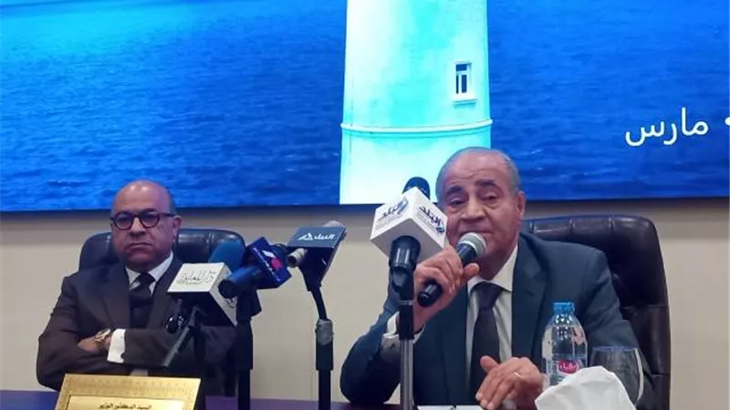 وزير التموين يعلن تخفيض 20 جنيهاً في سعر لتر زيت الخليط