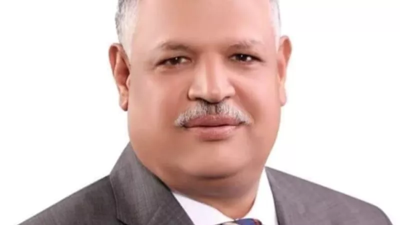 عضو النواب بالخانكة ١٠٠كرتونة رمضانية لعمال المدارس
