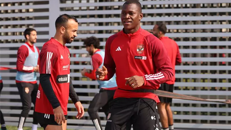 جراحة في الركبة تبعد دبابة الأهلي عن الملاعب 3 أشهر