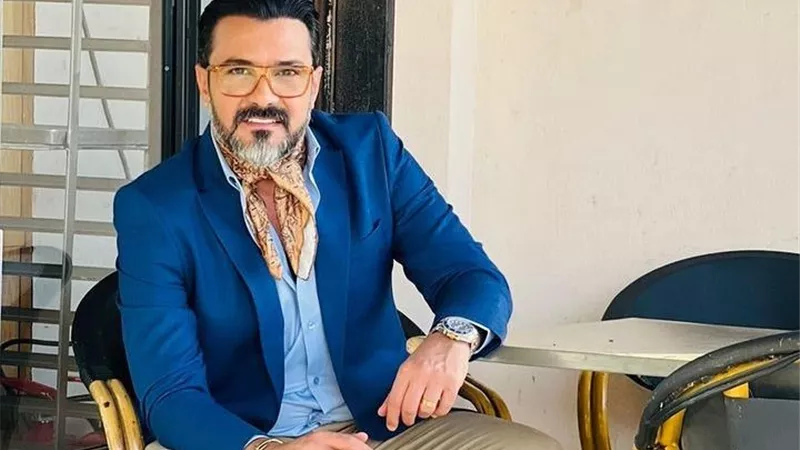 آخر شياكة .. محمد رجب يتألق فى أحدث ظهور .. شاهد