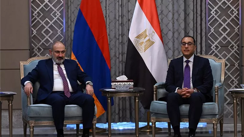 مدبولى يؤكد اهتمام مصر بزيادة حجم العلاقات الاقتصادية والتجارية مع أرمينيا