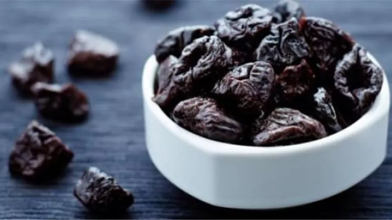 استعدادا لرمضان..طريقة تجفيف البرقوق لعمل القراصيا