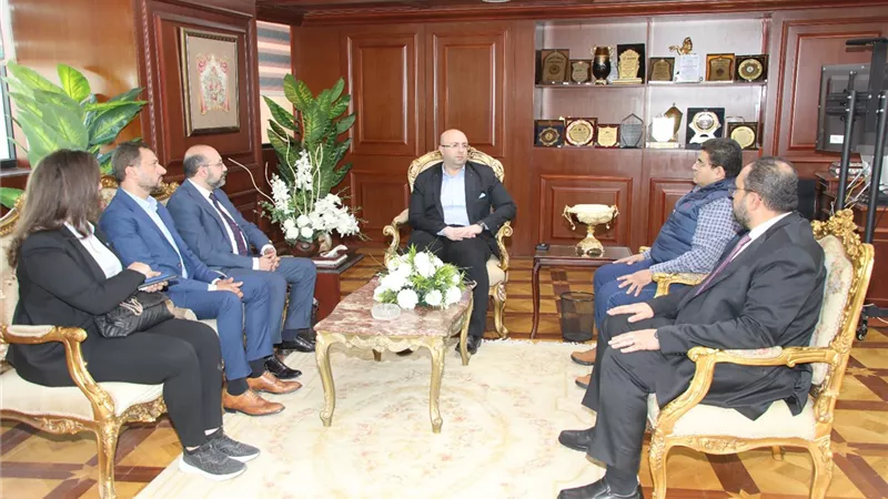 محافظ بني سويف يلتقي وفد الغرفة التجارية العربية البرازيلية