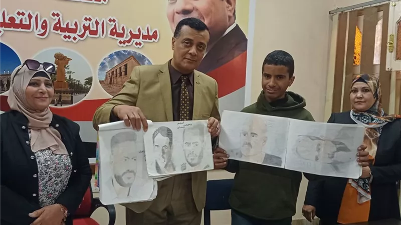 مدير تعليم قنا يكرم موهوبي التربية الفنية من المعلمين والطلاب