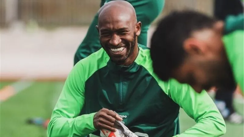شيكابالا يعقد جلسات نفسية مع اللاعبين الصغار فى الزمالك