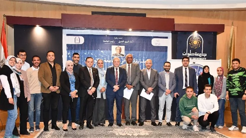 هندسة المطرية وحلوان يتصدران مسابقة عباقرة للموسم الثانى.. بالصور