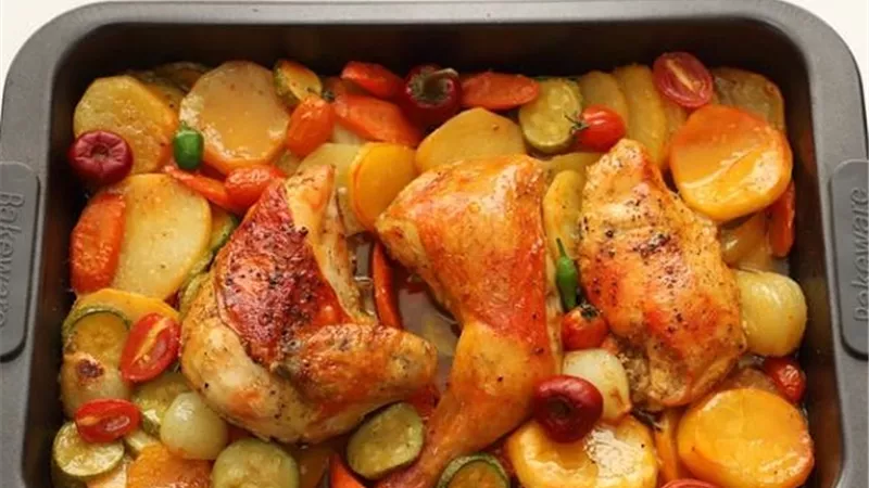طريقة عمل صينية دجاج بالخضار في الفرن