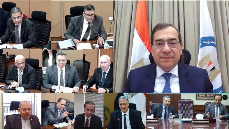 الملا يؤكد أهمية التعاون بين البترول وشركائه لمواجهة التحديات