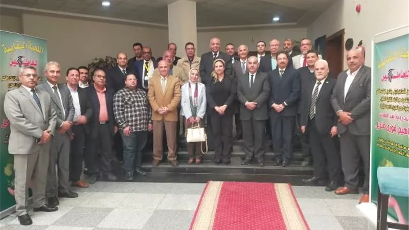 البيئة تشارك بورشة عمل