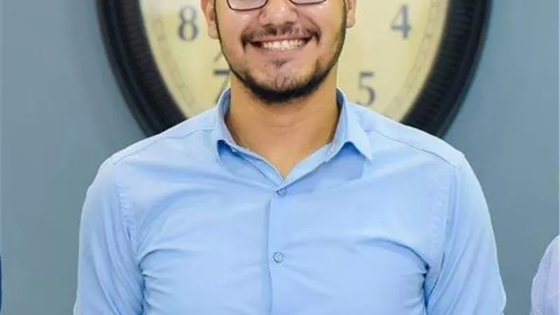 عبد الرحمن أبوهشه.. رحلة نجاح من الصعيد إلى العالم الرقمي وتطوير الأعمال