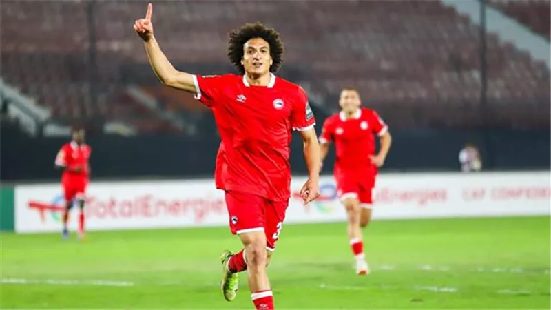 فيوتشر يطلب من الزمالك 40 مليون جنيه مقابل بيع أحمد عاطف