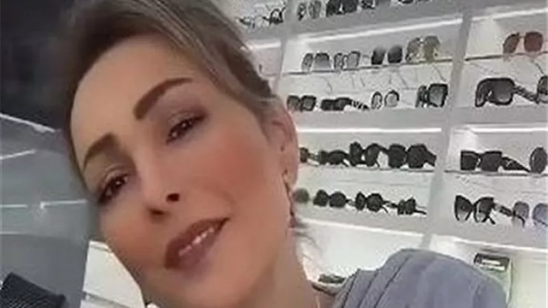 أمل حجازي تخرج عن صمتها وتكشف حقيقة خلعها الحجاب