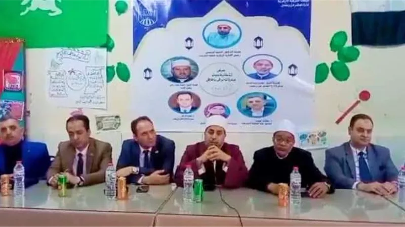 وفد قطاع المعاهد الأزهرية يفتتح معرض «أنا الراقي بأخلاقى» بالعاشر