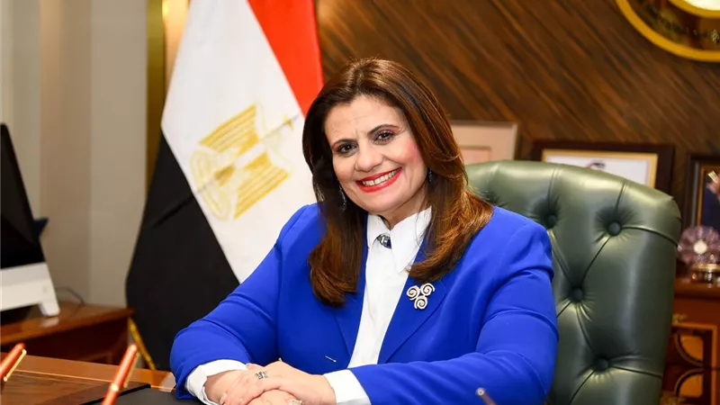 وزيرة الهجرة تحث المصريين بالخارج على التسجيل في مبادرة استيراد السيارات