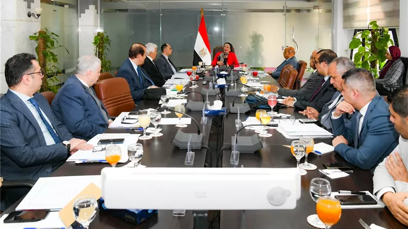 وزيرة البيئة تترأس اجتماع مجلس إدارة جهاز شئون البيئة