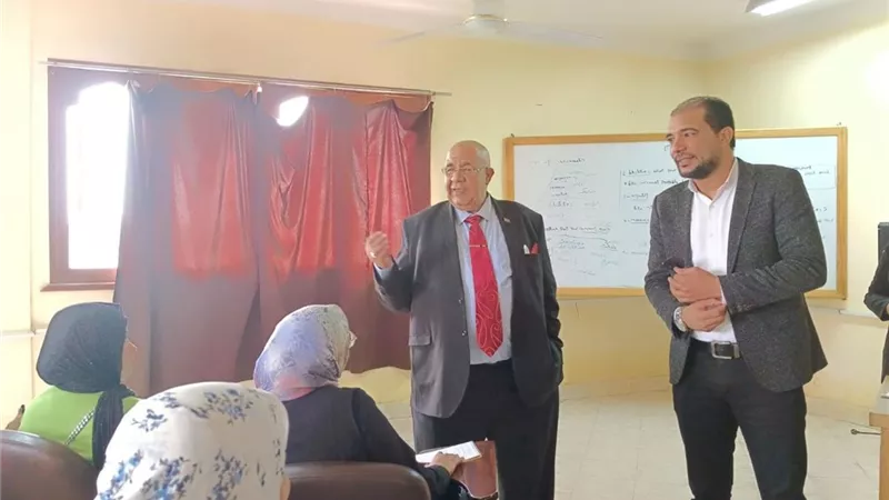 انتظام الدراسة ببرامج الماجستير والدكتوراة المهنية بجامعة الأقصر