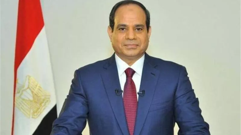 رئيس جامعة القناة يهنئ الرئيس السيسي بذكرى يوم الشهيد