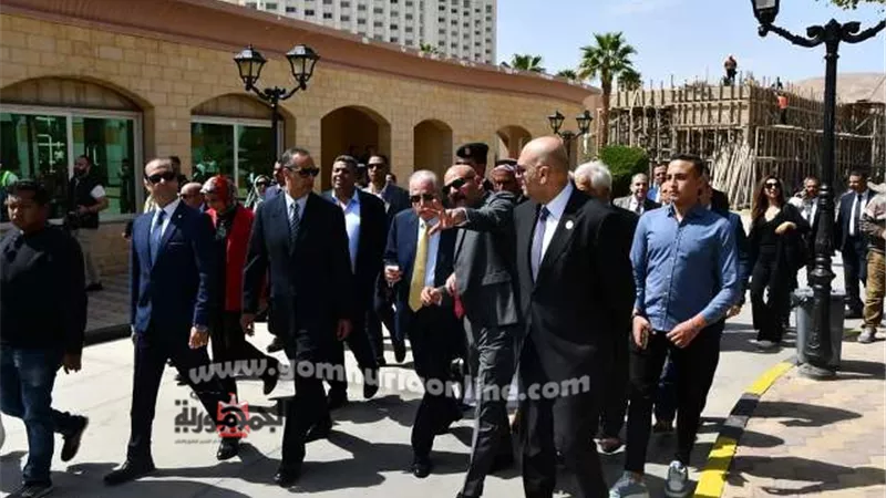 محافظ جنوب سيناء يتفقد منفذ طابا البري في الذكرى 35 لاسترداد طابا
