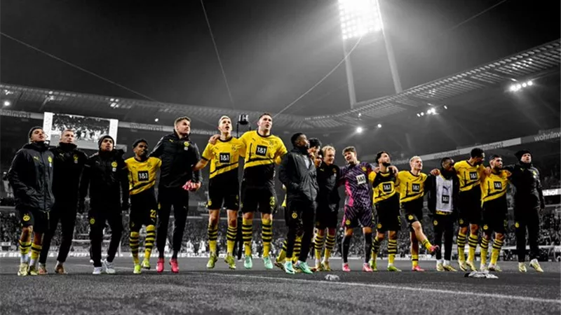 بوروسيا دورتموند يتجاوز عقبة بريمن بصعوبة .. شاهد ملخص المباراة