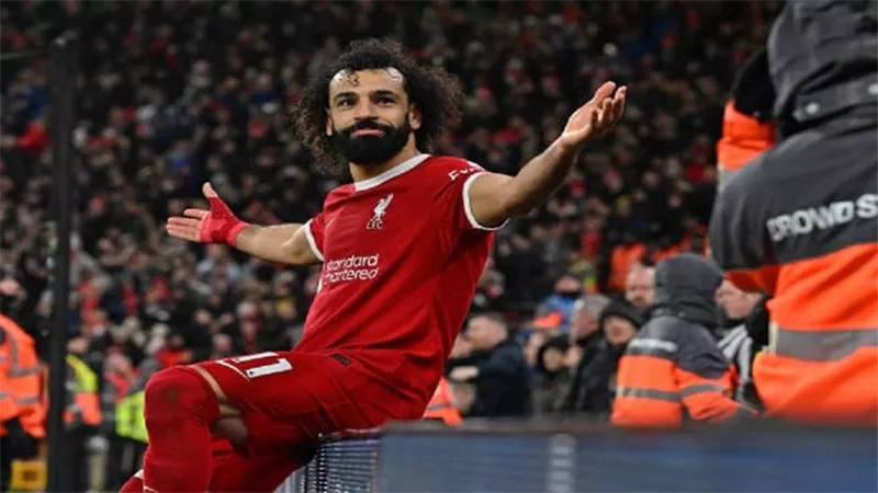 محمد صلاح يقود هجوم ليفربول أمام مانشستر سيتي الليلة