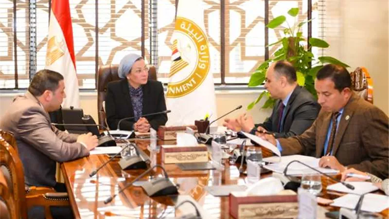 وزيرة البيئة تناقش تطوير بحيرة البرلس كأحد المحميات الطبيعية