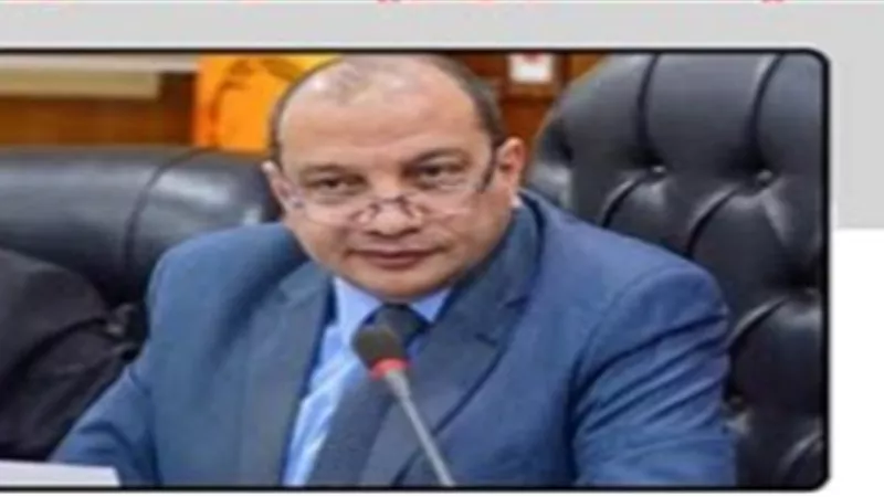 أبوهشيمه عميدا لحقوق بنى سويف