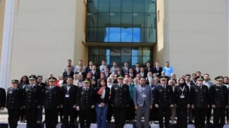 أكاديمية الشرطة تنظم ورش عمل تدريبية لطلبة الجامعات