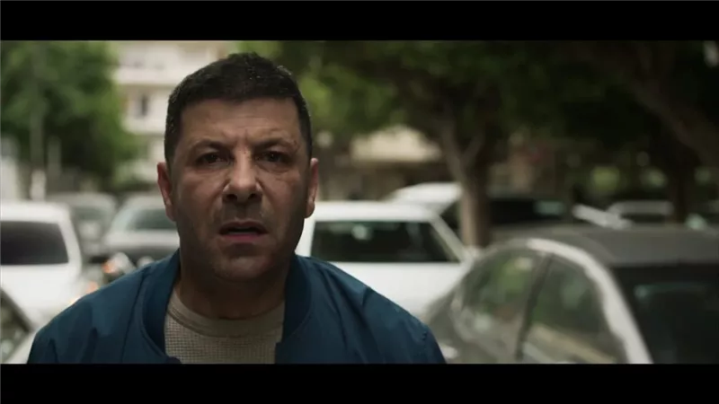 الحزن يخيم على حياة إياد نصار في