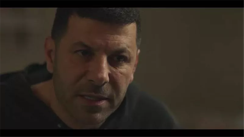 اياد نصار يستعين بنجاة الصغيرة وعفاف راضي وعمرو دياب في 