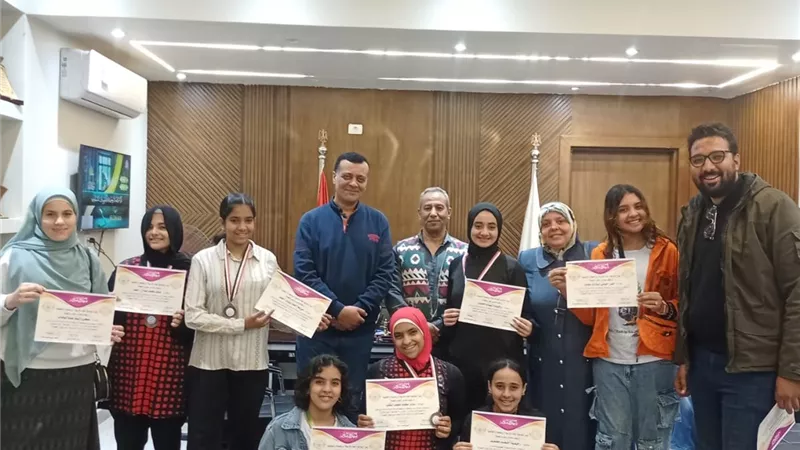 متميزات قنا يتصدرن بطولة المدارس