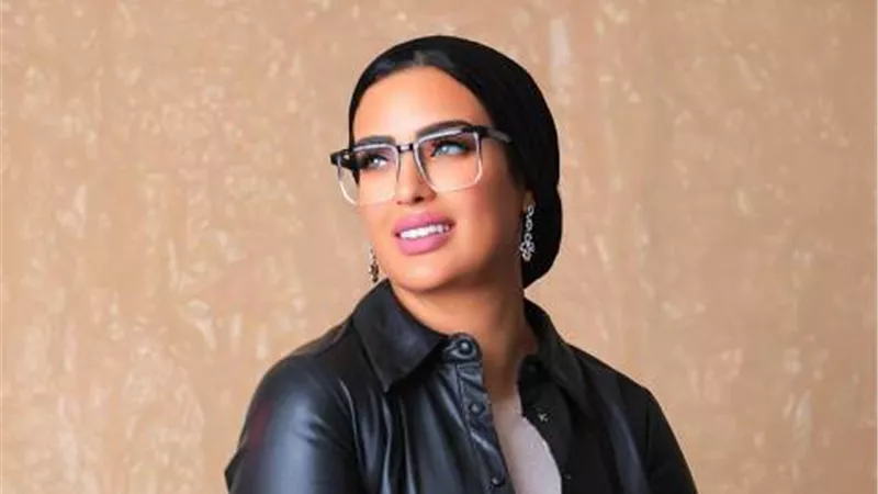 الإعلامية سيرا إبراهيم تقدم رسائل مجتمعية لايت بطريقة بسيطة في بود كاست 