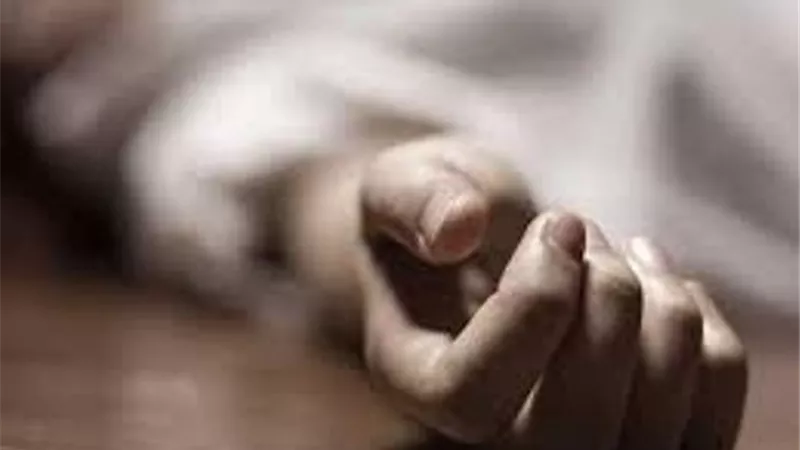 زوج يتخلص من زوجته ويحاول الانتحار فى قنا