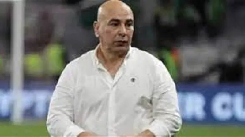 حسام حسن يزور أحمد رفعت في المستشفي للاطمئنان عليه