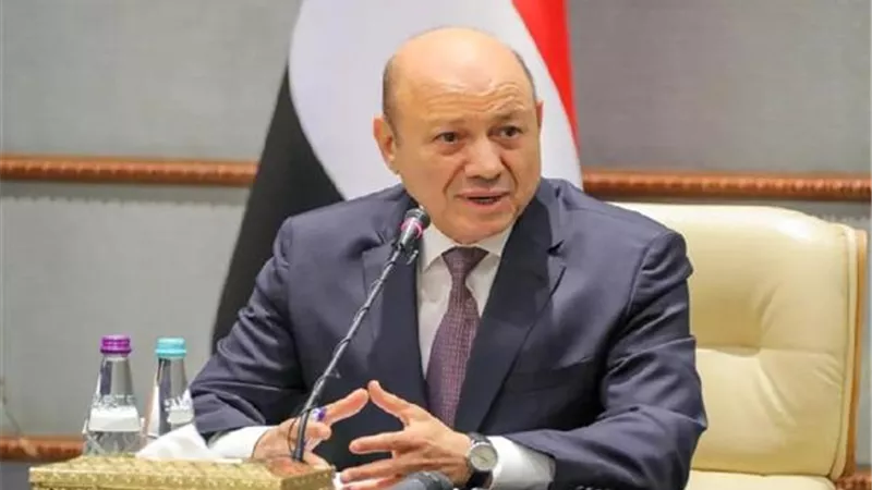 اليمن والصين يبحثان العلاقات الثنائية وجهود إحياء العملية السياسي