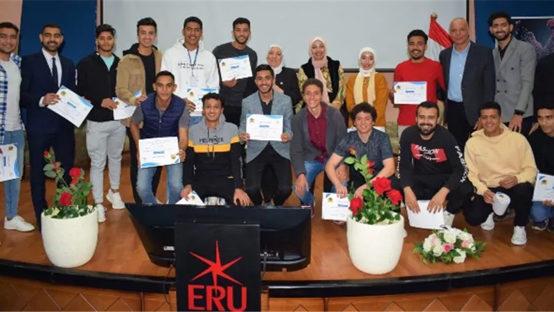 الجامعة المصرية الروسية تكرم الطلاب المتميزين رياضياً.. بالأسماء