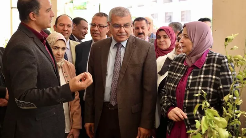 انطلاق المرحلة الثانية من مبادرة ١٠٠ مليون شجرة مثمرة بجامعة الزقازيق