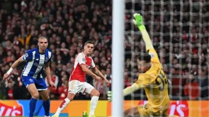 أرسنال يتخطي بورتو ويتأهل لربع نهائى دوري أبطال أوروبا