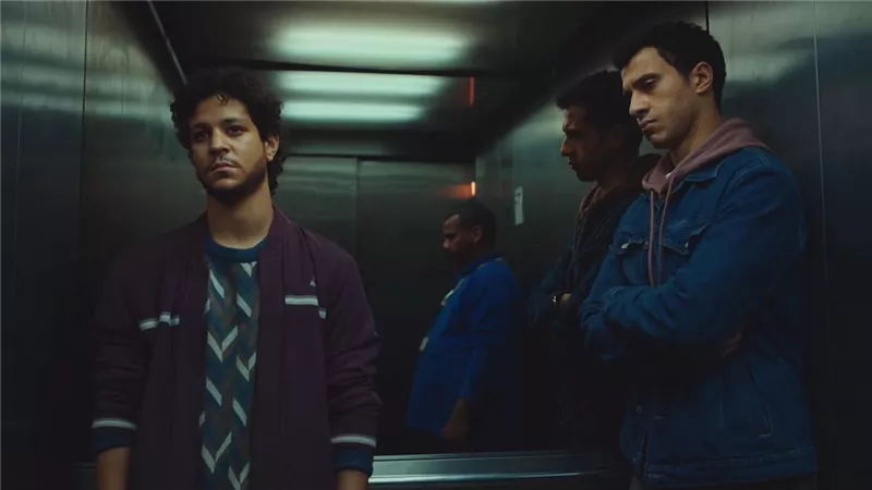 أحمد داش يتورط بقضية بسبب والده محمود البزاوي في مسار إجباري